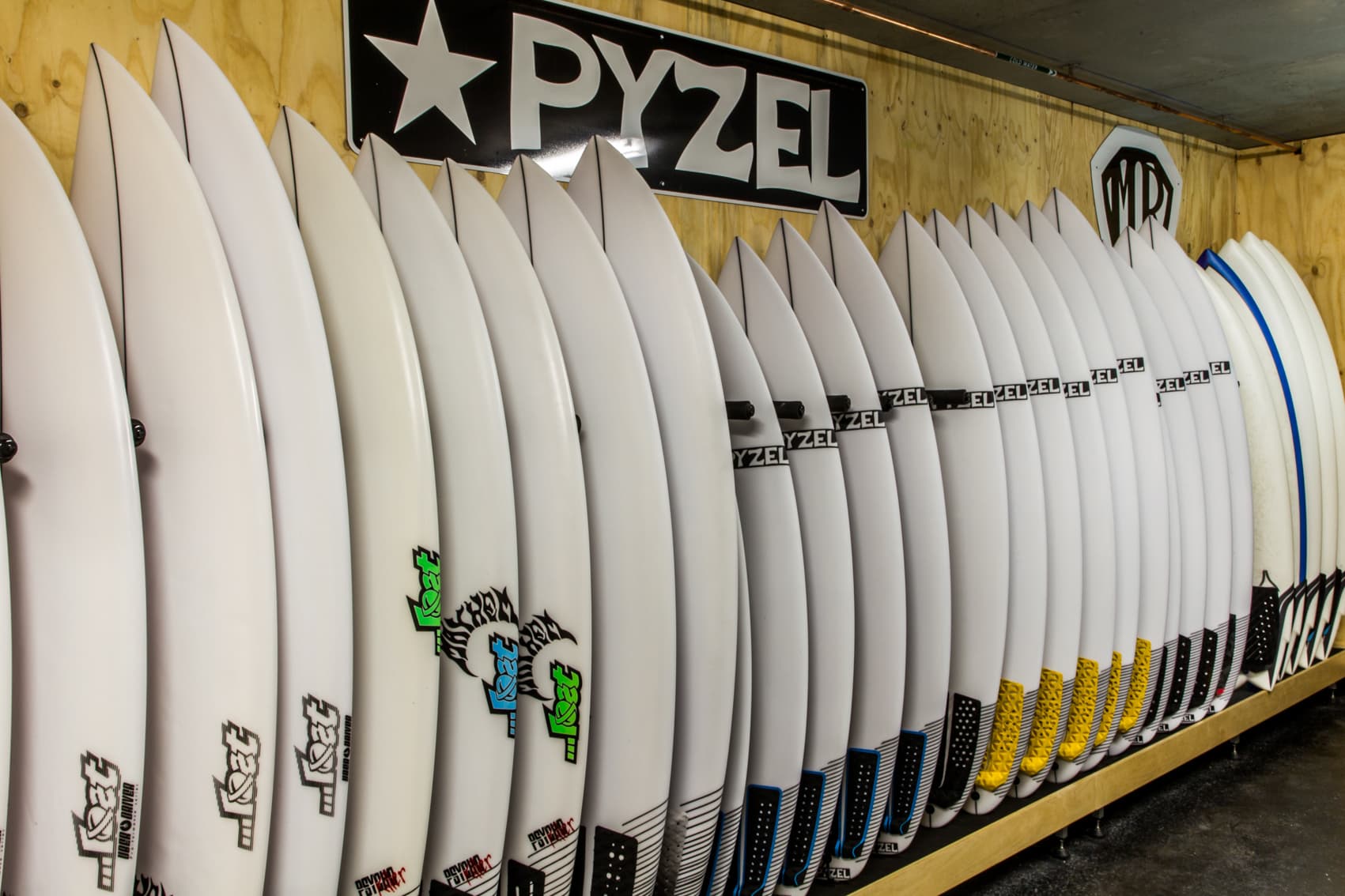 Surfing Australia photo 2