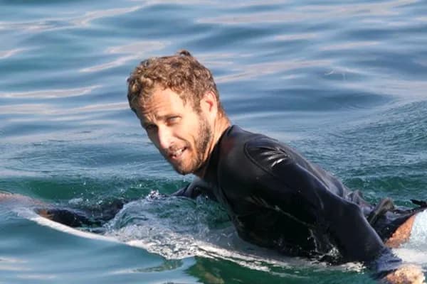 Drop In Surf Lodge And Café