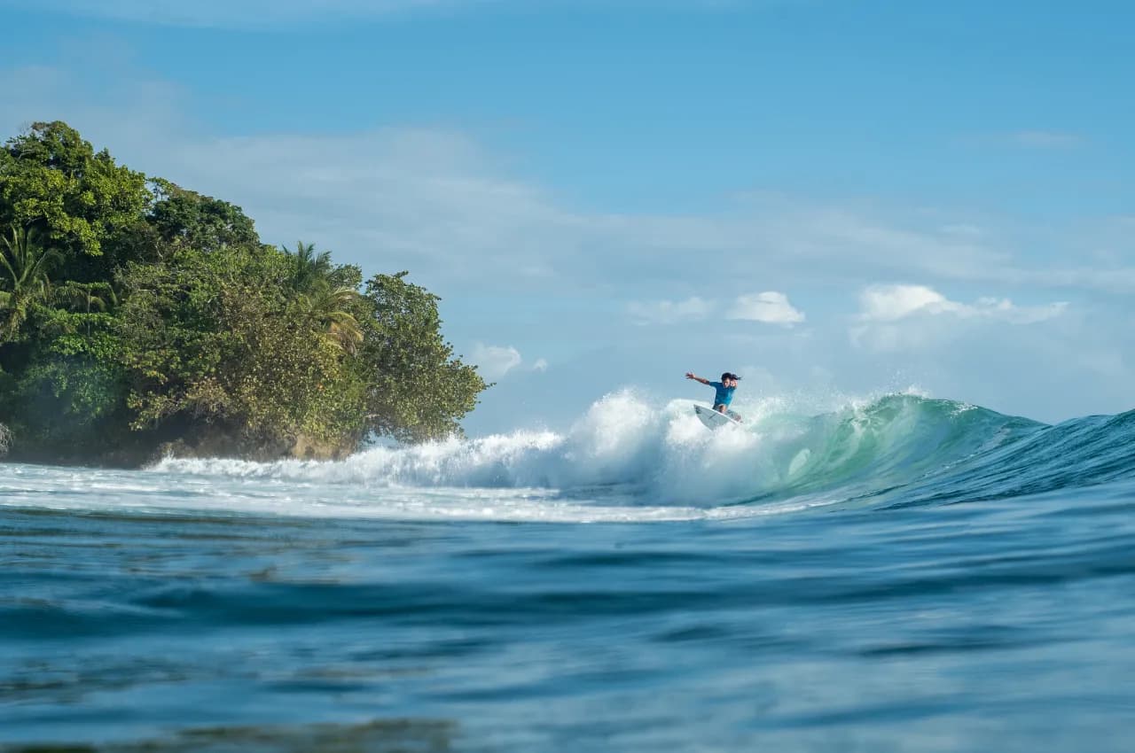 Surf Classes | Gudari Caribe photo 4