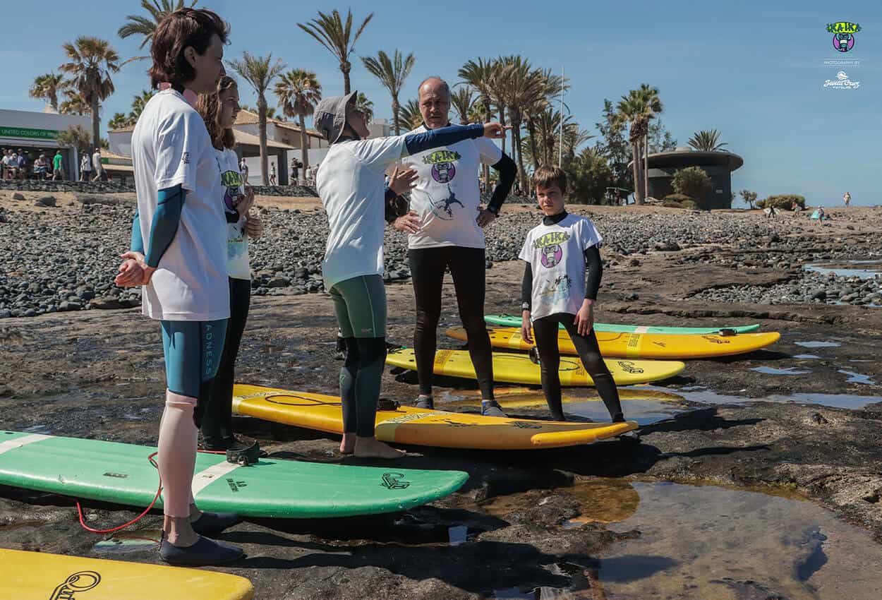 IKA IKA SURF SCHOOL photo 2