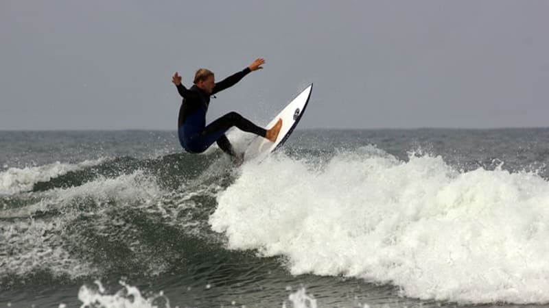 Slide Surfcamp photo 2