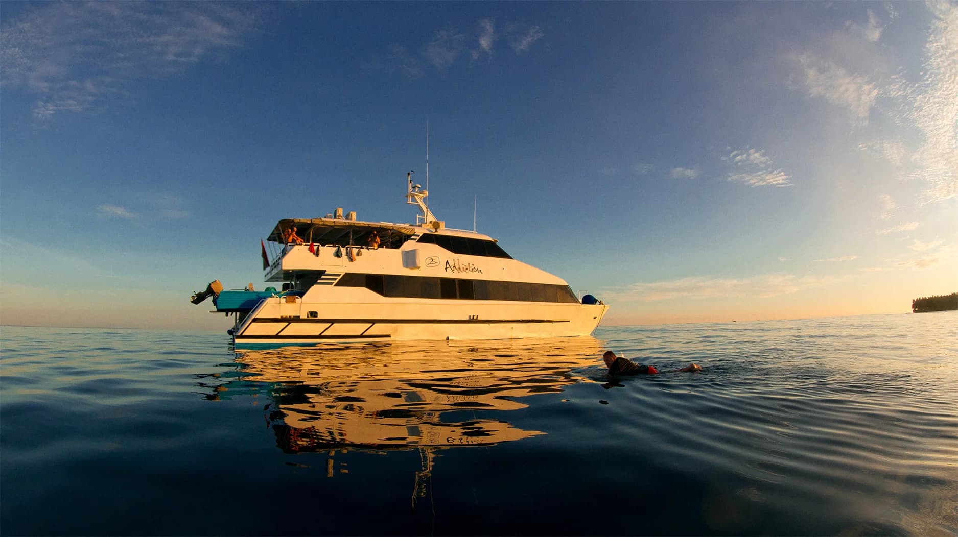 MV Addiction Surf Charter photo 3