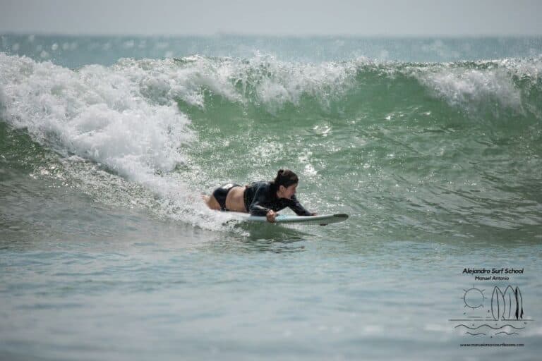 Alejandro Surf School photo 2