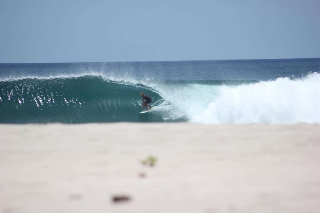 Las Plumerias Surf Camp